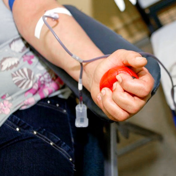 Hemocentro lança campanha para atrair mais doadores